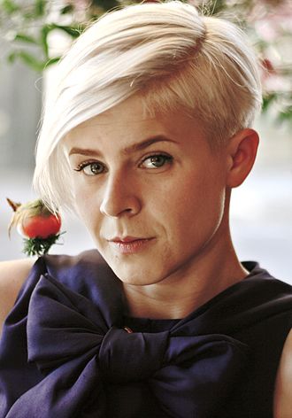 Robyn (singer)